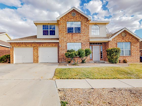 2nd image of 1512 Los Cerritos Dr NW