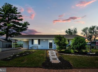 41 Good Ln, Levittown, PA 19055