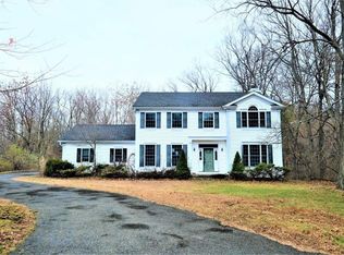 1820 Casey Ct, Mohegan Lake, NY 10547