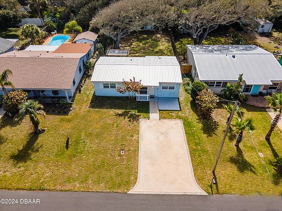 4th image of 821 E 9th Ave