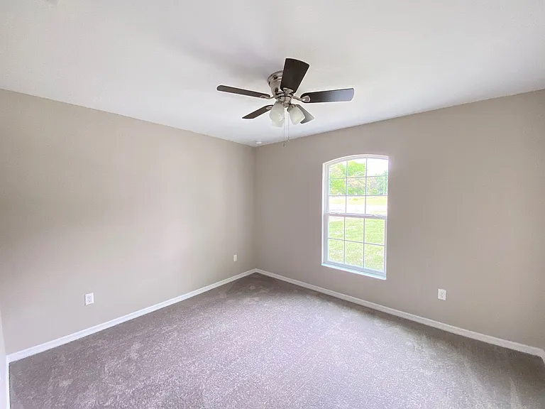 411 Water Rd — Photo 14