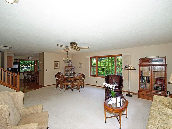 2nd image of 6270 Featherstone Ct