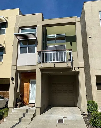 142 4th St Photo 1