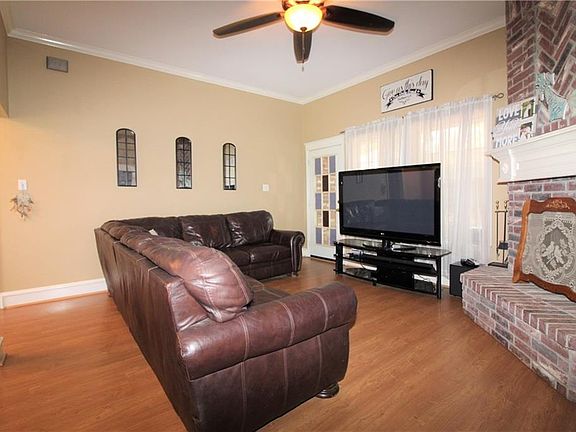 5th image of 1925 Nottingham Dr