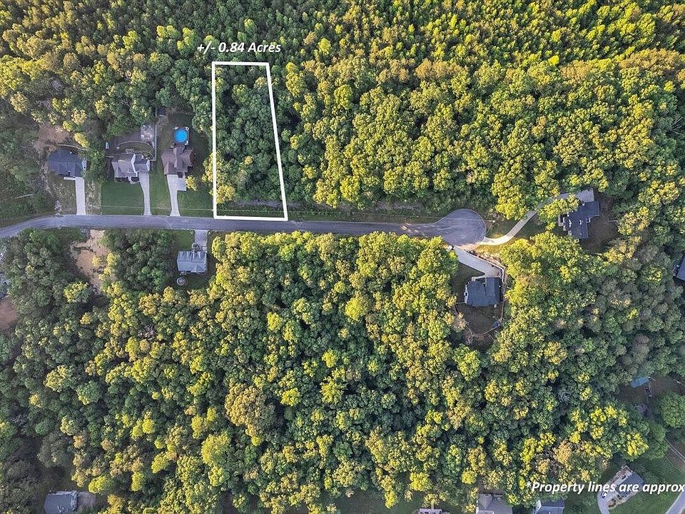 1st image of 20 Highland Cir
