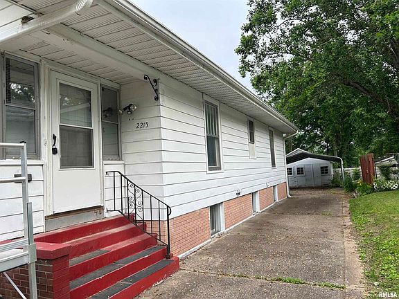 3rd image of 2215 Clay St