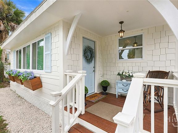 2nd image of 1213 5th Avenue