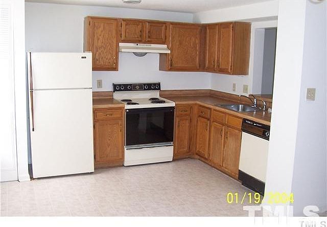 2nd image of 1704 Ithaca Ln