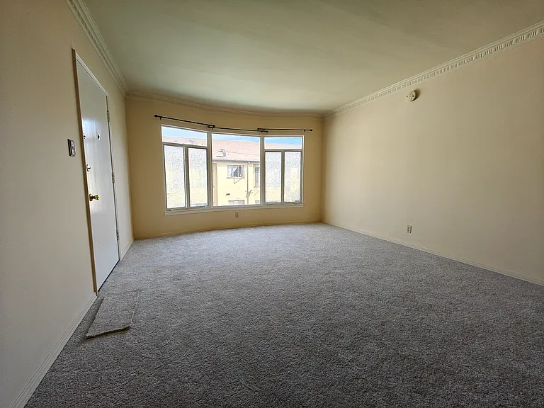 4119 Los Feliz Blvd #8 — Photo 1