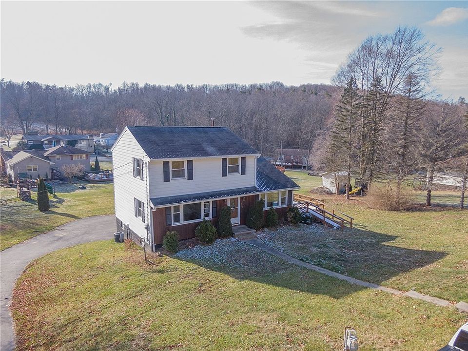 1st image of 129 Park Dr