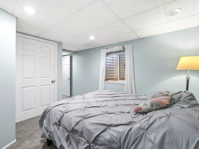 6146 S Josephine Way — Photo 16