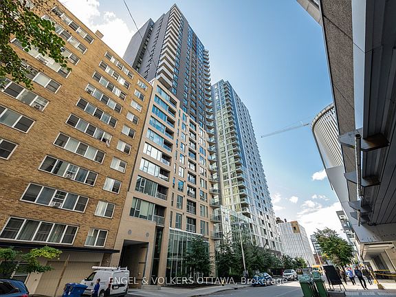 2nd image of 40 Nepean St #1103