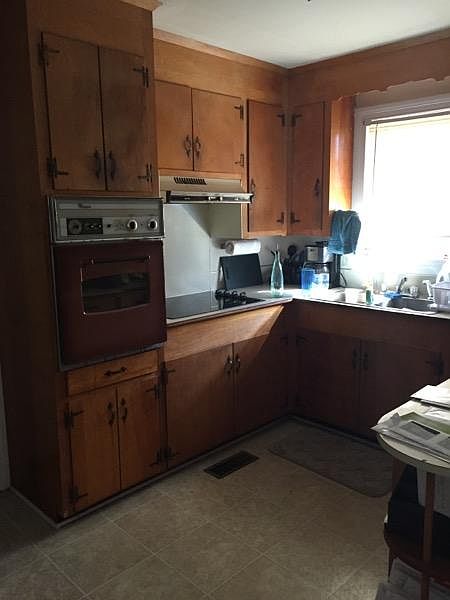 2nd image of 1521 Bacons Bridge Rd