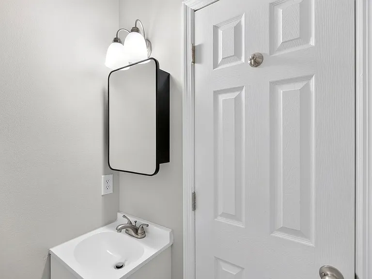 6279 Lucille Dr #C — Photo 11