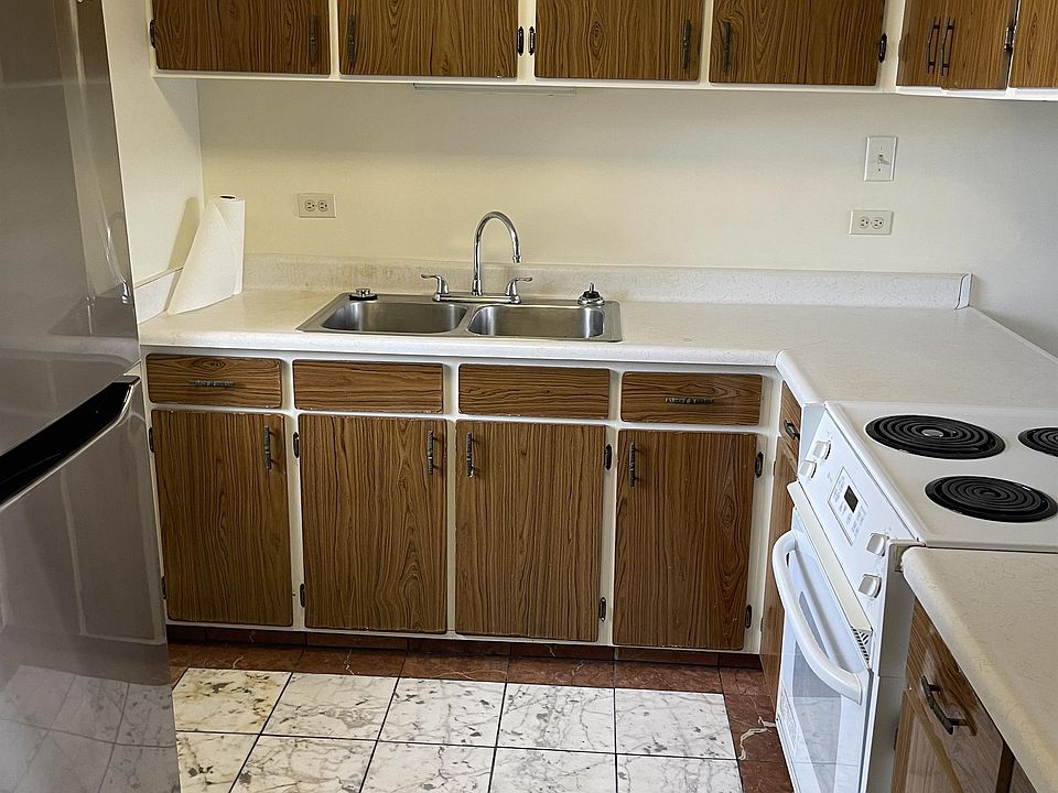 Kitchen with Brand new Fridge