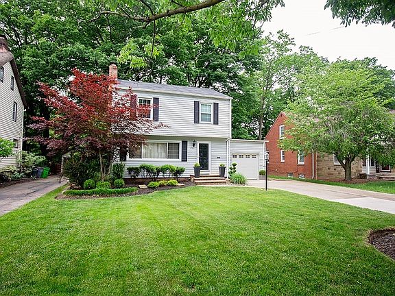 3rd image of 23441 Effingham Blvd