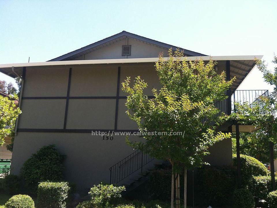 1st image of 150 Wilton Dr APT 2