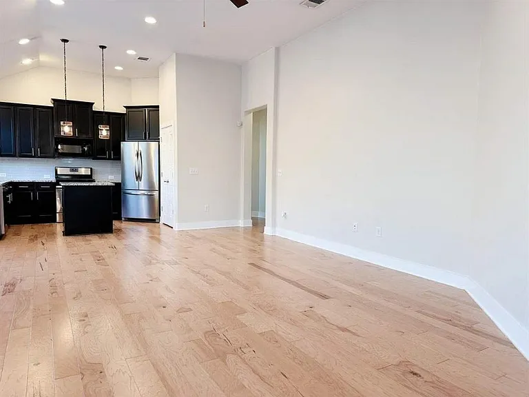7208 Lysander Ct — Photo 6