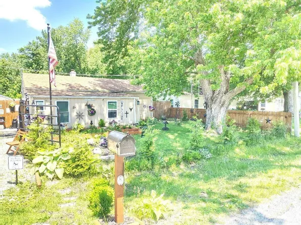 16925 10th Ave N, East Moline, IL 61244