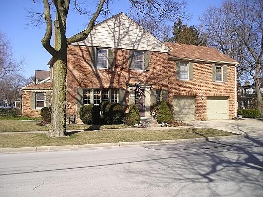 2nd image of 501 N Malden Ave