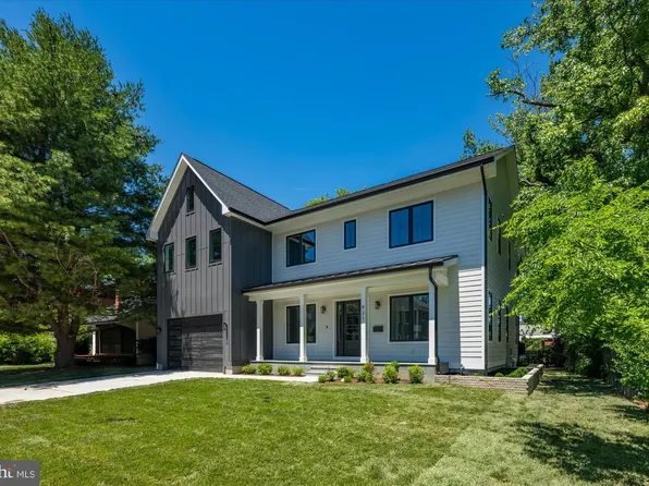 921 22nd St S, Arlington, VA 22202