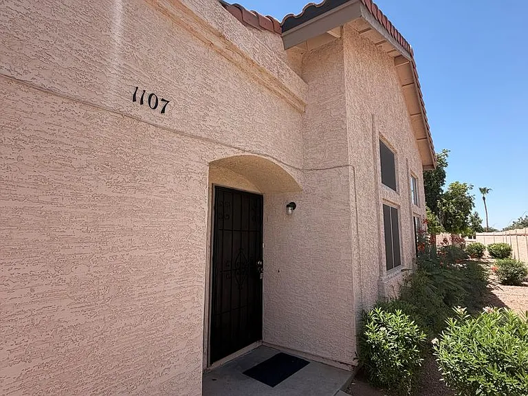 2019 W Lemon Tree Pl #1107 — Photo 1