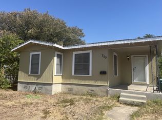 205 Archimedes Dr #1, San Antonio, TX 78223