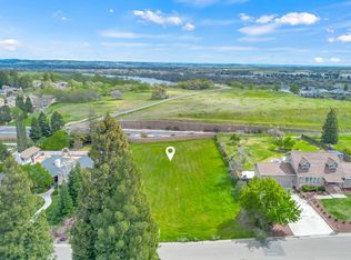 4000 Riva Ridge Dr, Fair Oaks, CA 95628