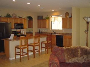 607 W Shadow Wood St, Green Valley, AZ 85614