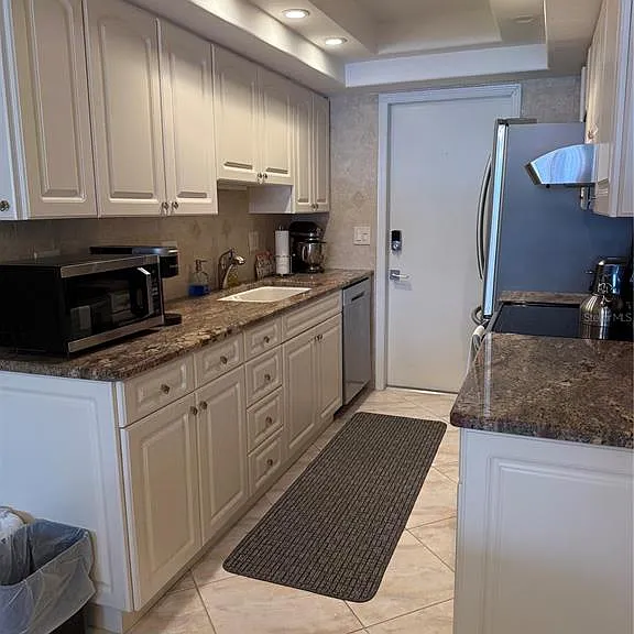 3806 Gulf Of Mexico Dr #C212 — Photo 2