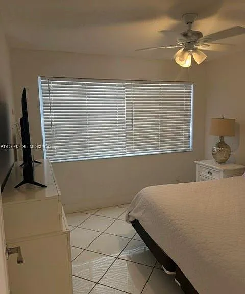 5317 Harrison St — Photo 16