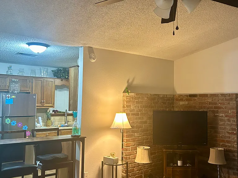 220 Long Beach Dr — Photo 12