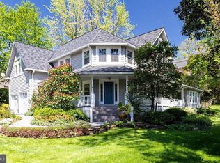 1017 Turkey Run Rd, Mc Lean, VA 22101