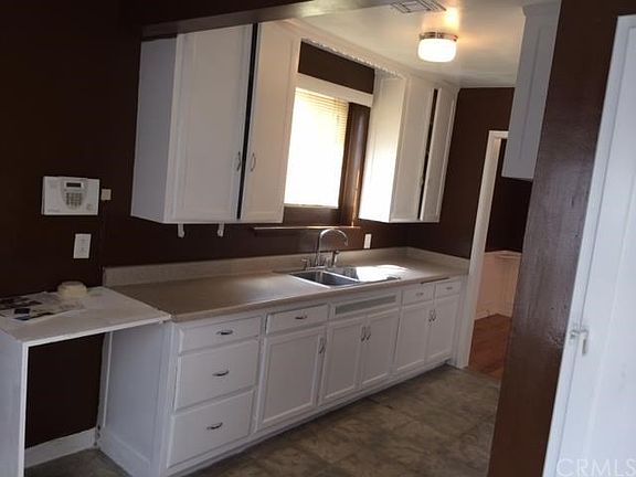 4th image of 4528 Landis Ave