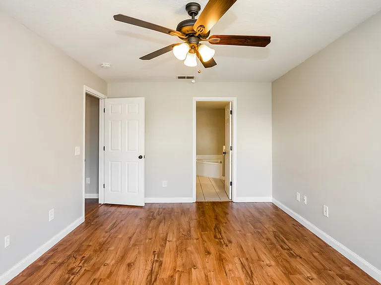 4166 Shadow Creek Cir — Photo 10