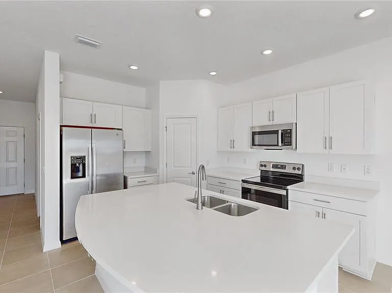 2415 Paravane Way — Photo 6