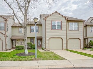 401 Jamestown Ct, Mount Laurel, NJ 08054