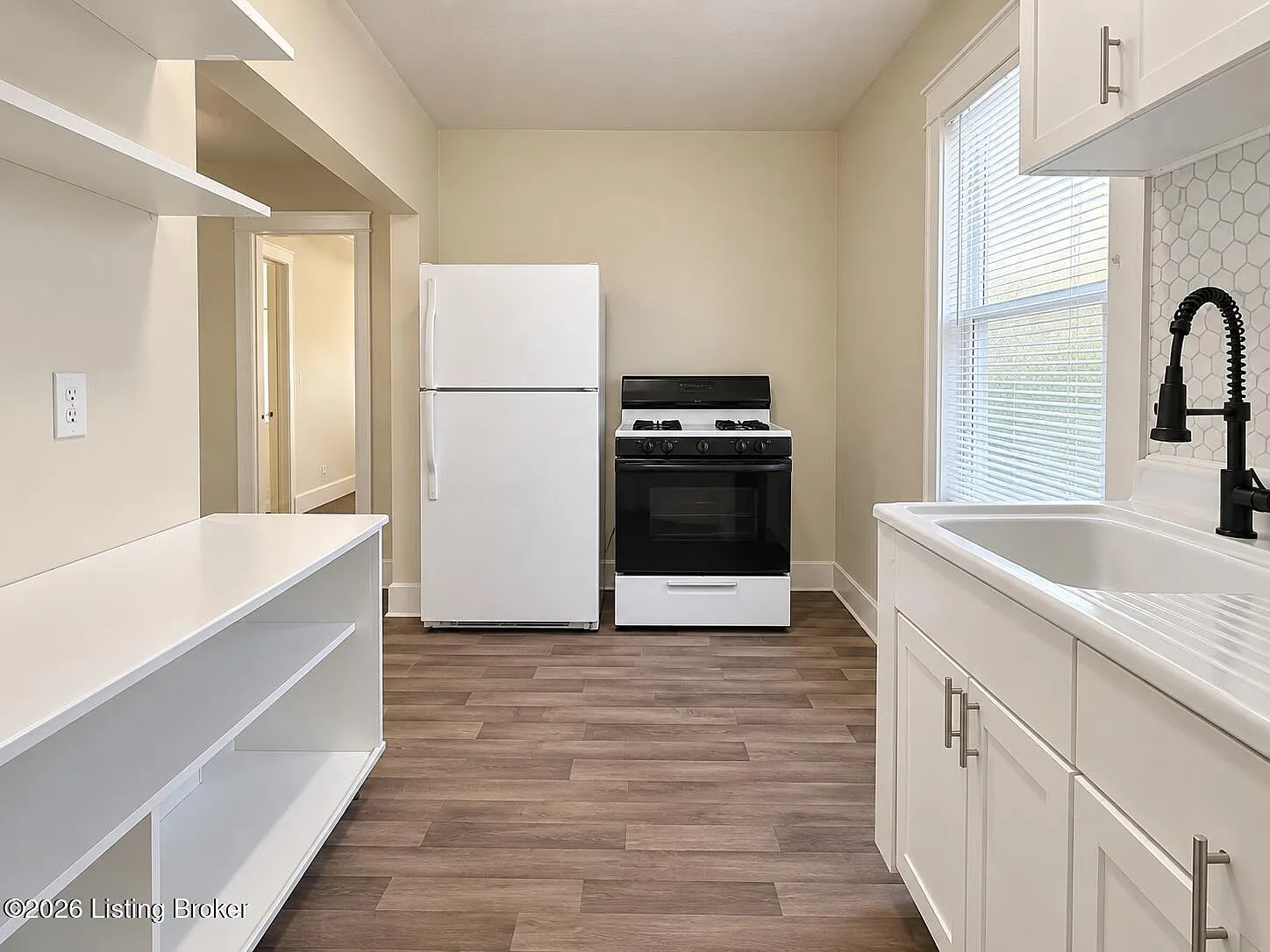 2 bed, 1.0 bath, 750 sqft, $550 — Photo 4