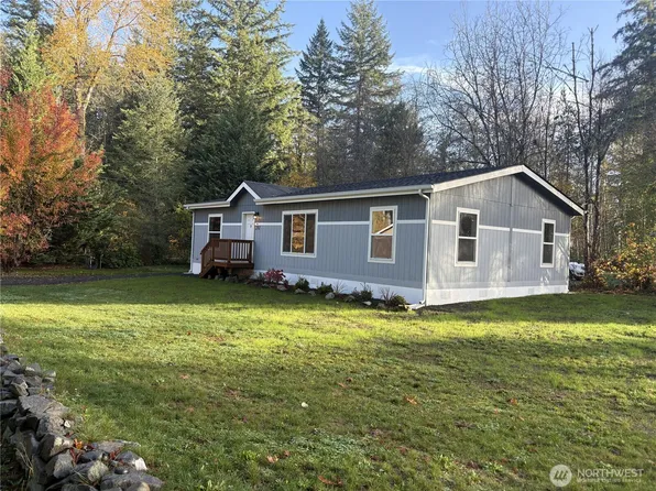 281 NE Snowcap Drive, Tahuya, WA 98588