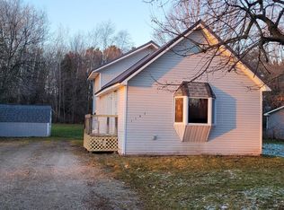 1147 E Dayton Rd, Caro, MI 48723