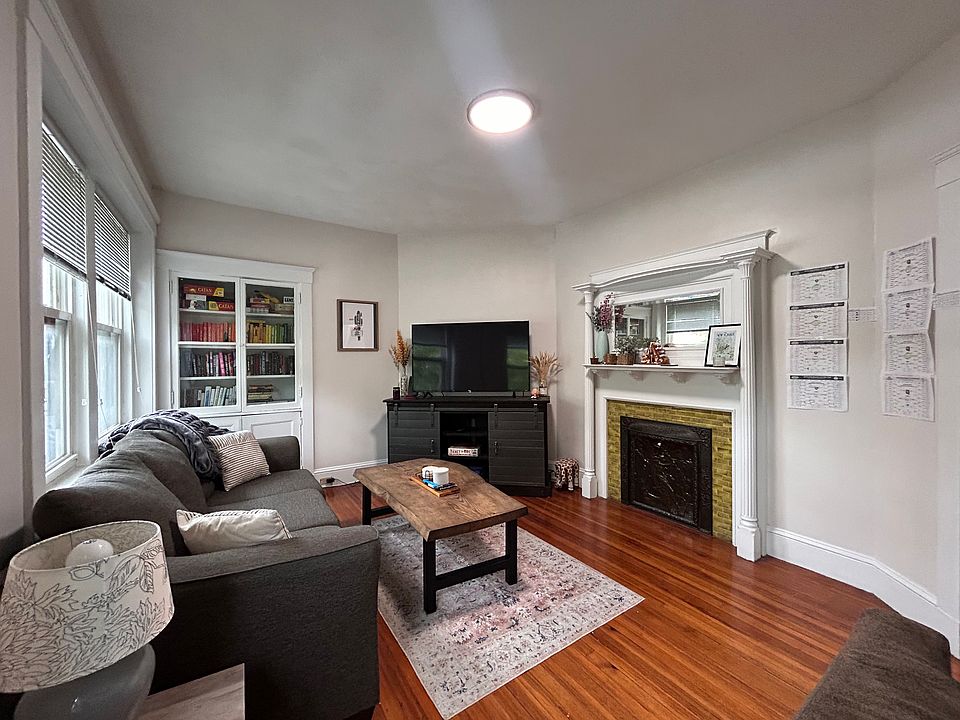 1st image of 277 Highland Ave #3