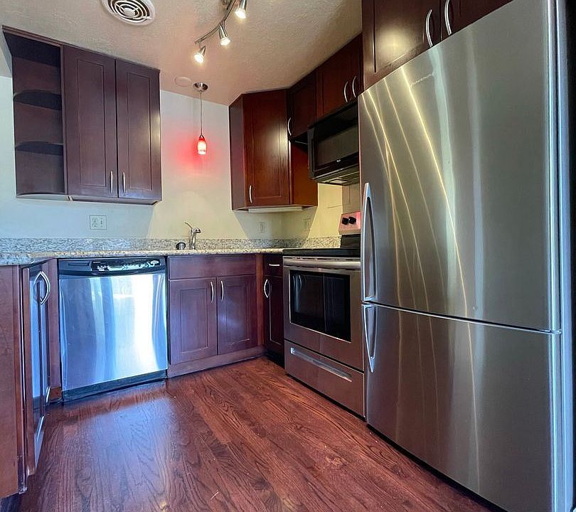 1st image of 219 E Edgar St #7439401