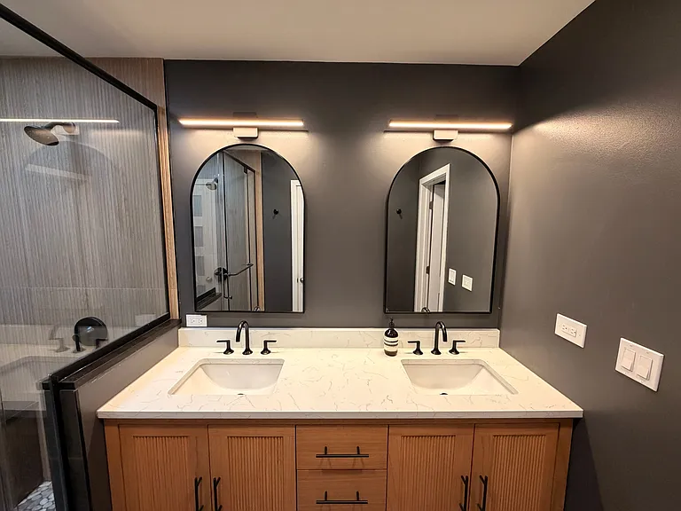 Primary suite bathroom