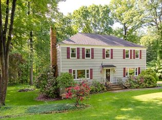 2 Mount Pleasant Rd, Randolph, NJ 07869