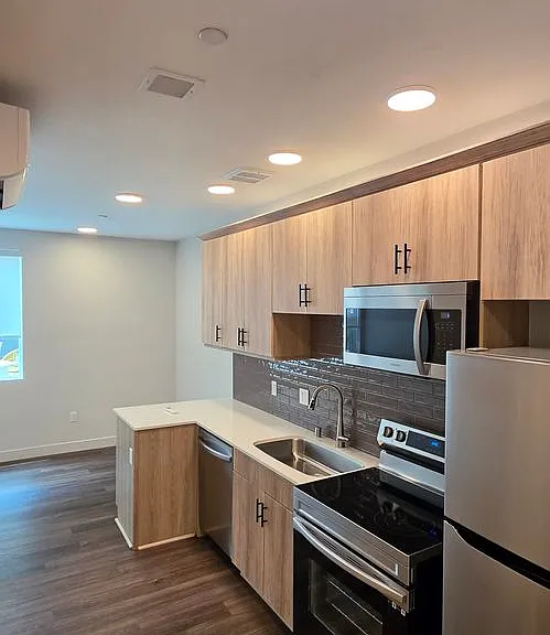 NV Lofts — Photo 8