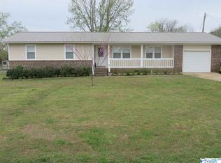 1805 Edwin St, Scottsboro, AL 35768