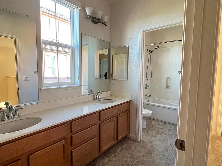 2985 Vittoria Loop — Photo 8