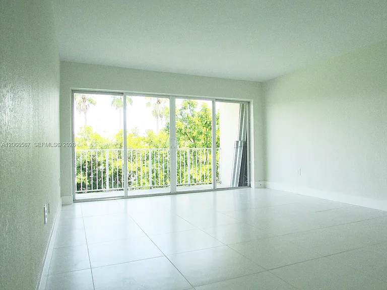 7701 SW 88th St #B322 — Photo 5