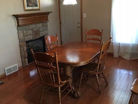 5th image of 213 Courtland St