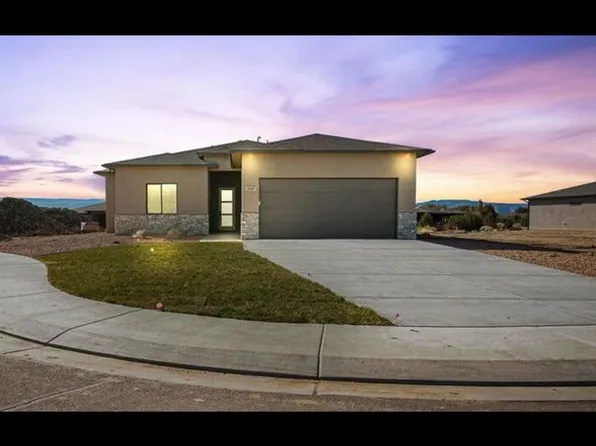 2697 Meadowcrest Ct, Grand Junction, CO 81506